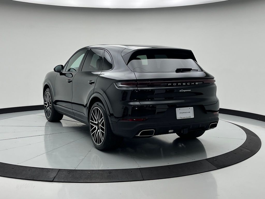 Thumbnail: 2025 Porsche Cayenne - 3