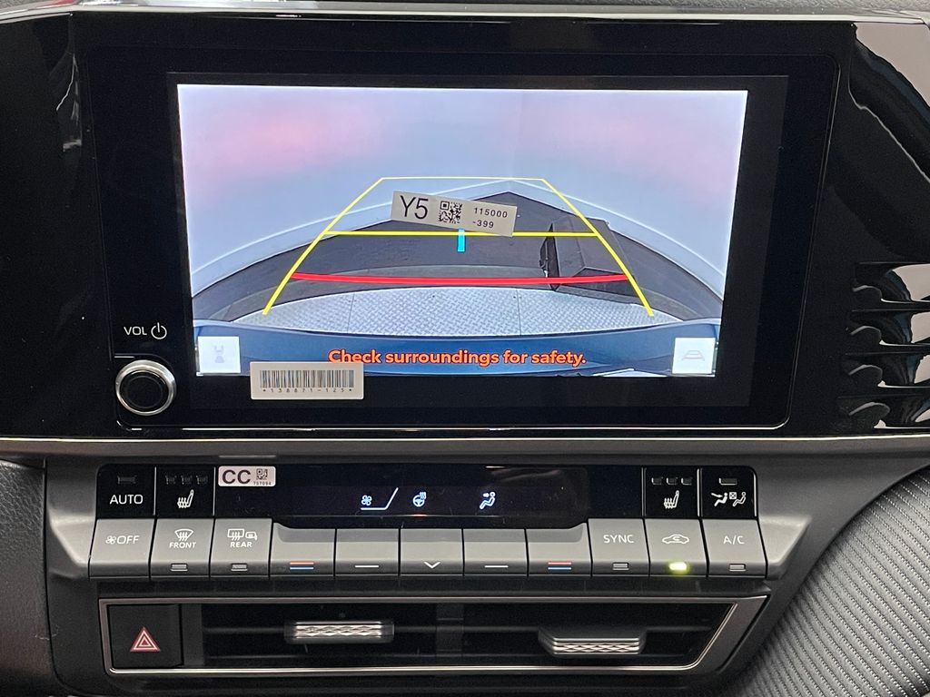 Thumbnail: 2025 Toyota Camry - 25