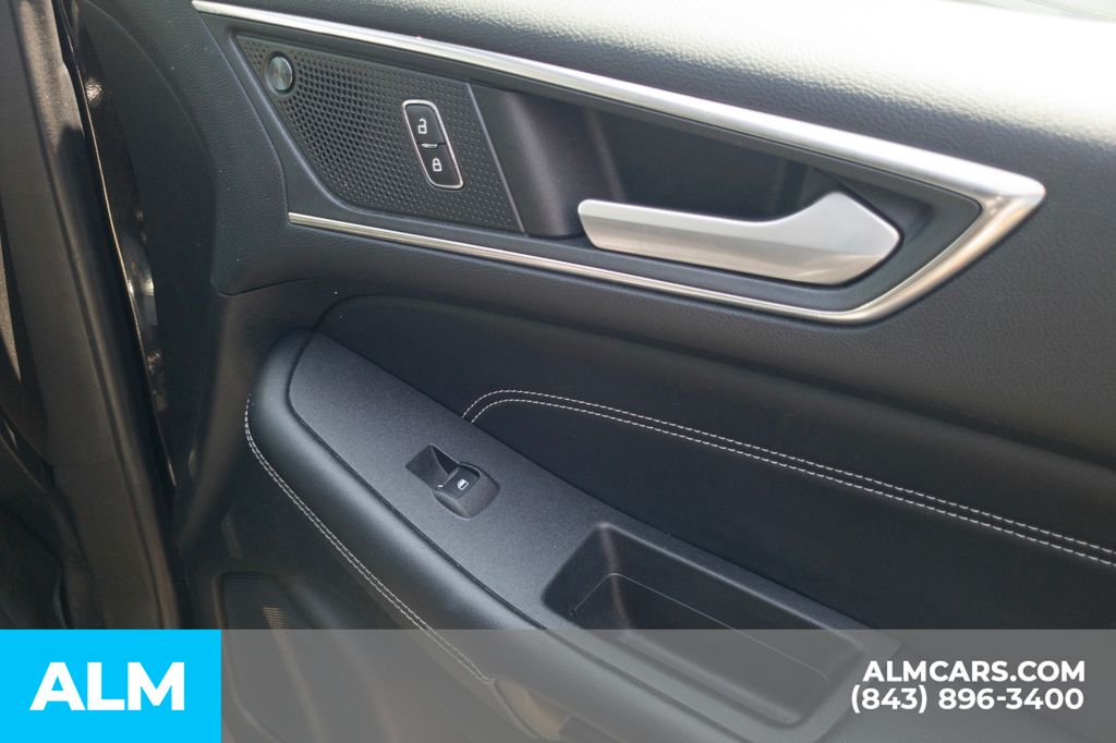 Used 2022 Black Ford Titanium image 9