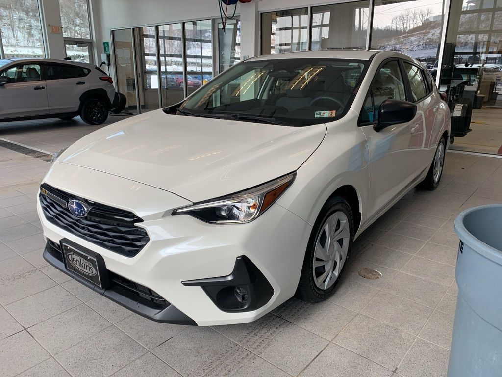 New 2025 White Subaru Base image 2