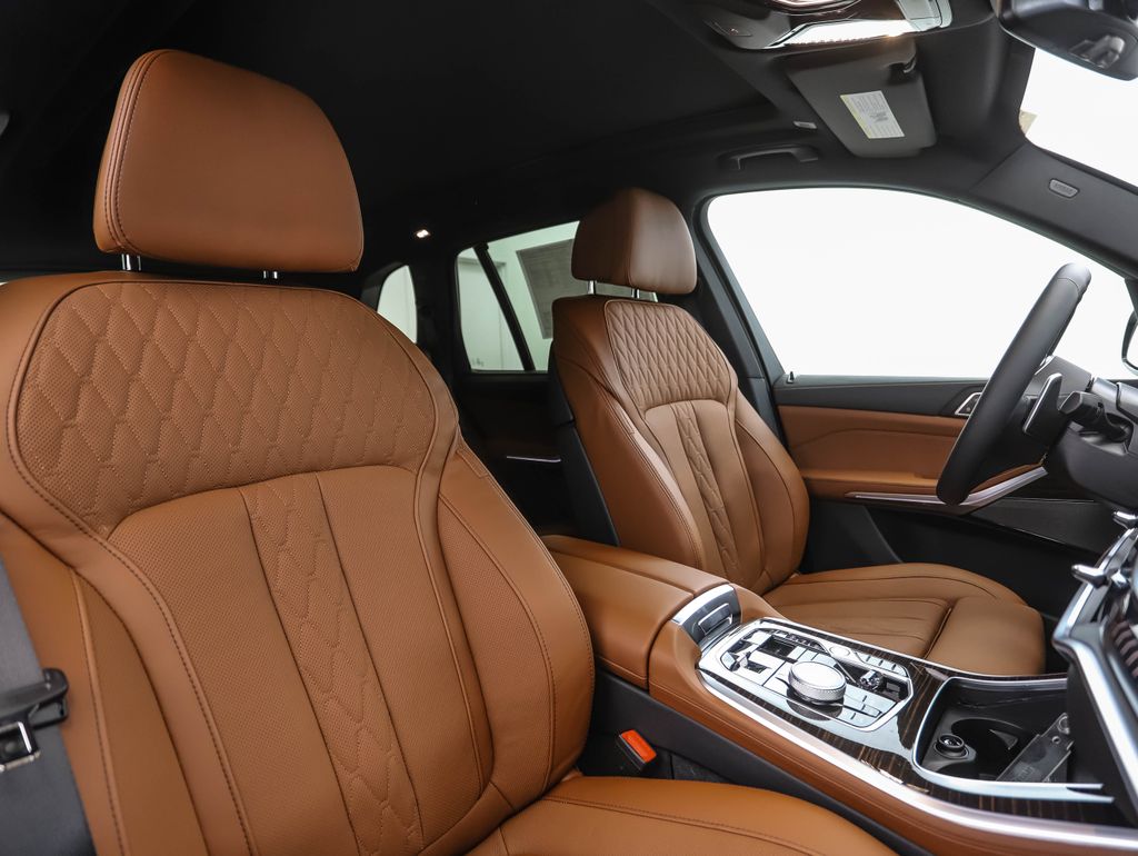 Thumbnail: 2026 BMW X5 - 32