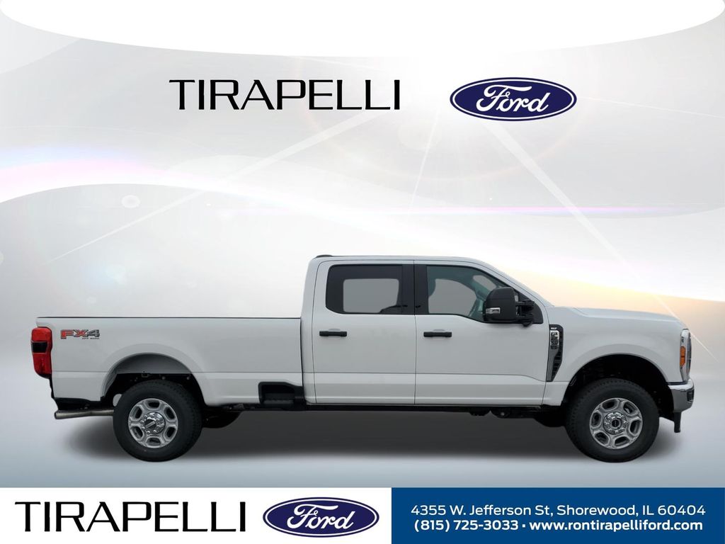 New 2026 White Ford XLT image 7