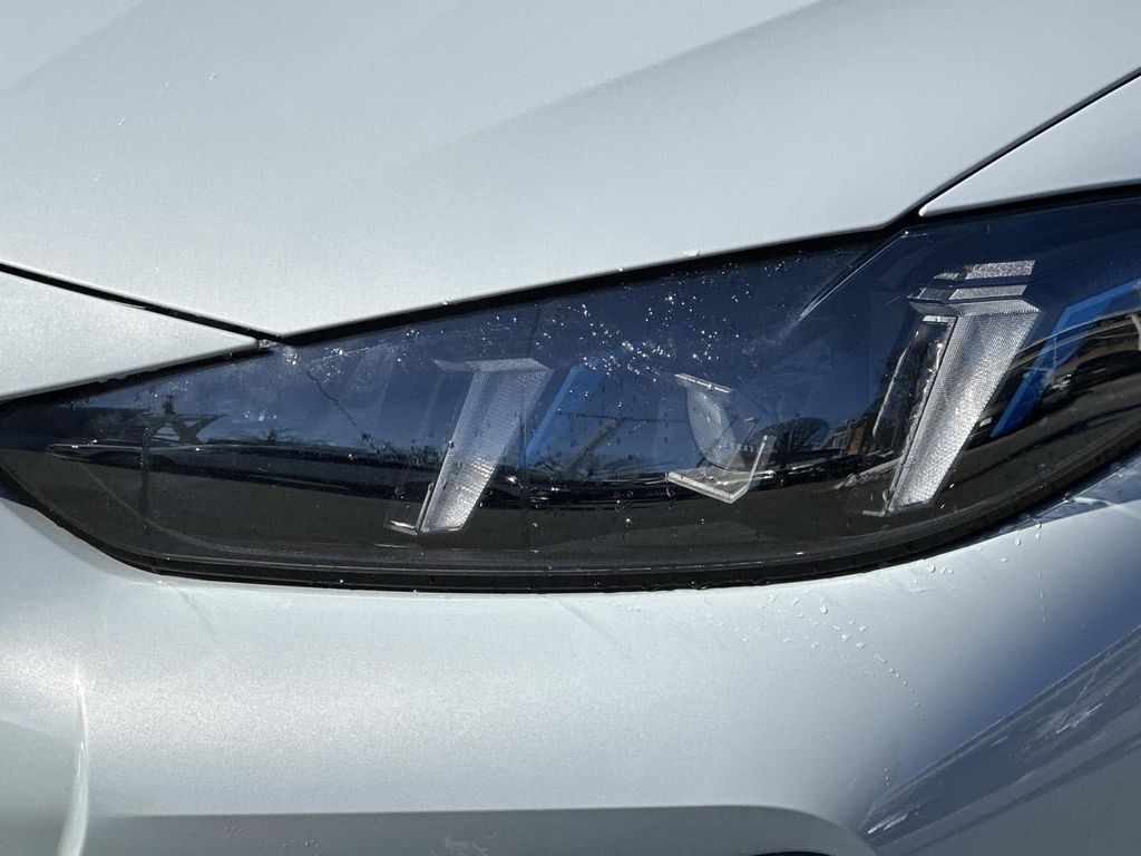 Thumbnail: 2025 BMW 4 Series - 3