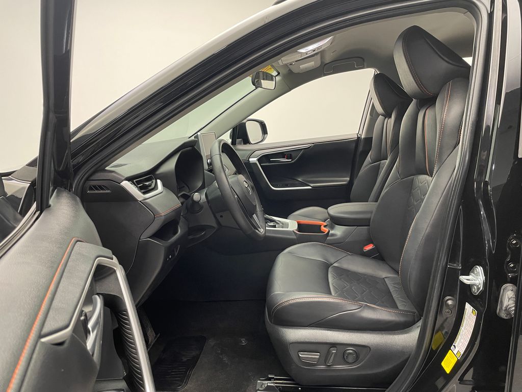 2023 Toyota RAV4 Adventure 12