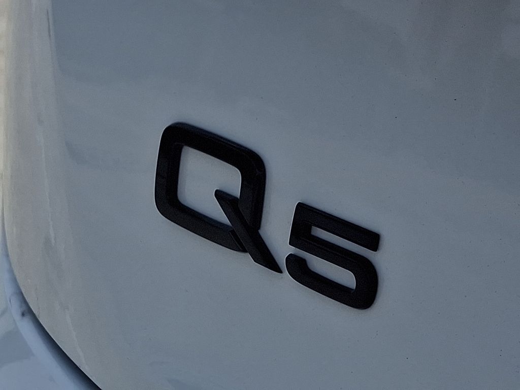 Thumbnail: 2025 Audi Q5 - 31