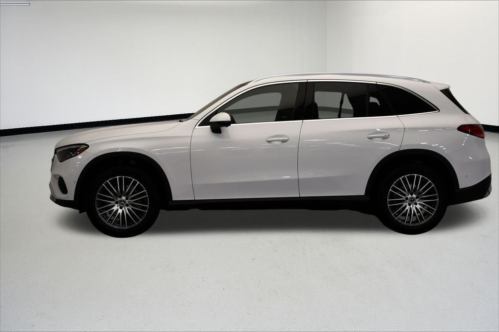 Thumbnail: 2026 Mercedes-Benz GLC - 2