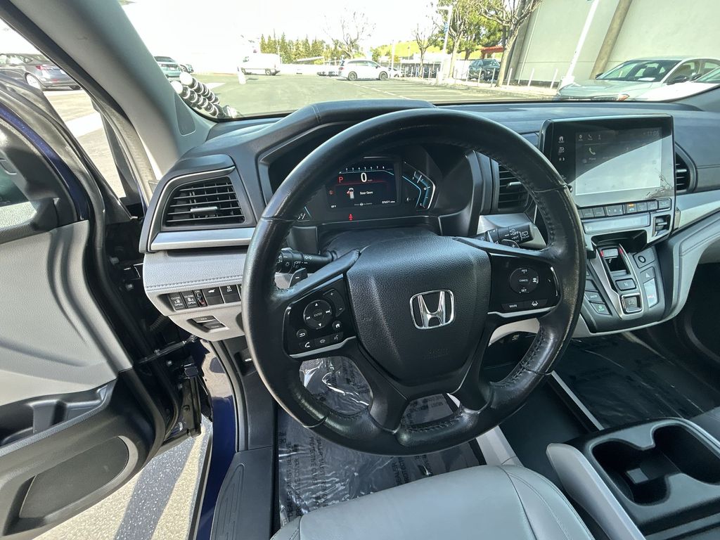 Thumbnail: 2019 Honda Odyssey - 14