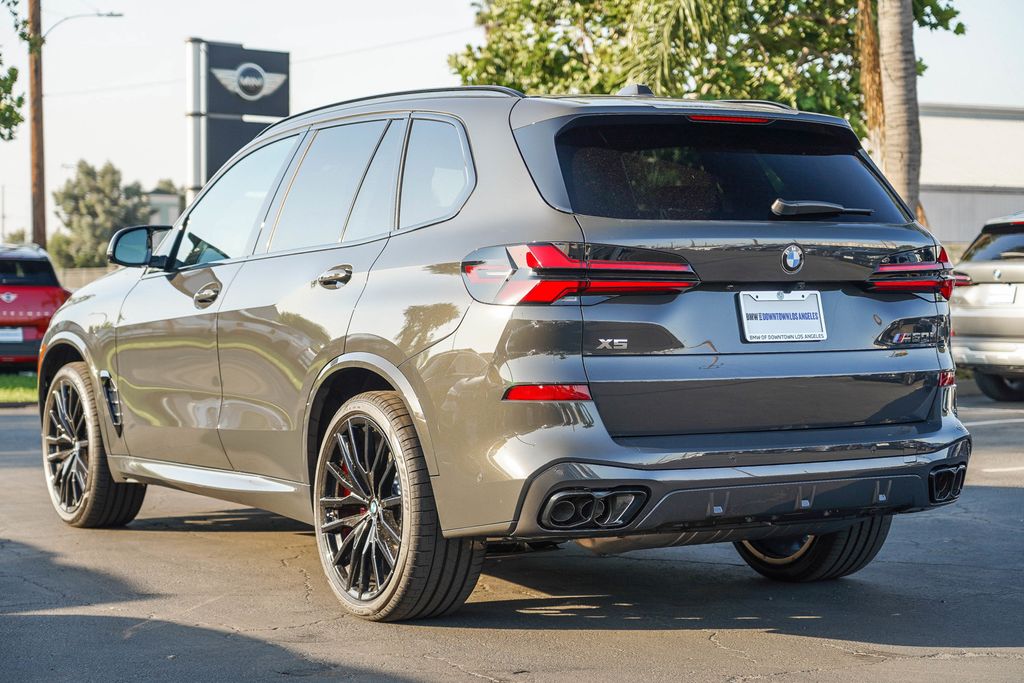 2025 BMW X5 M60i 6