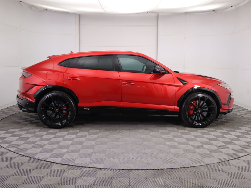 Thumbnail: 2024 Lamborghini Urus - 4