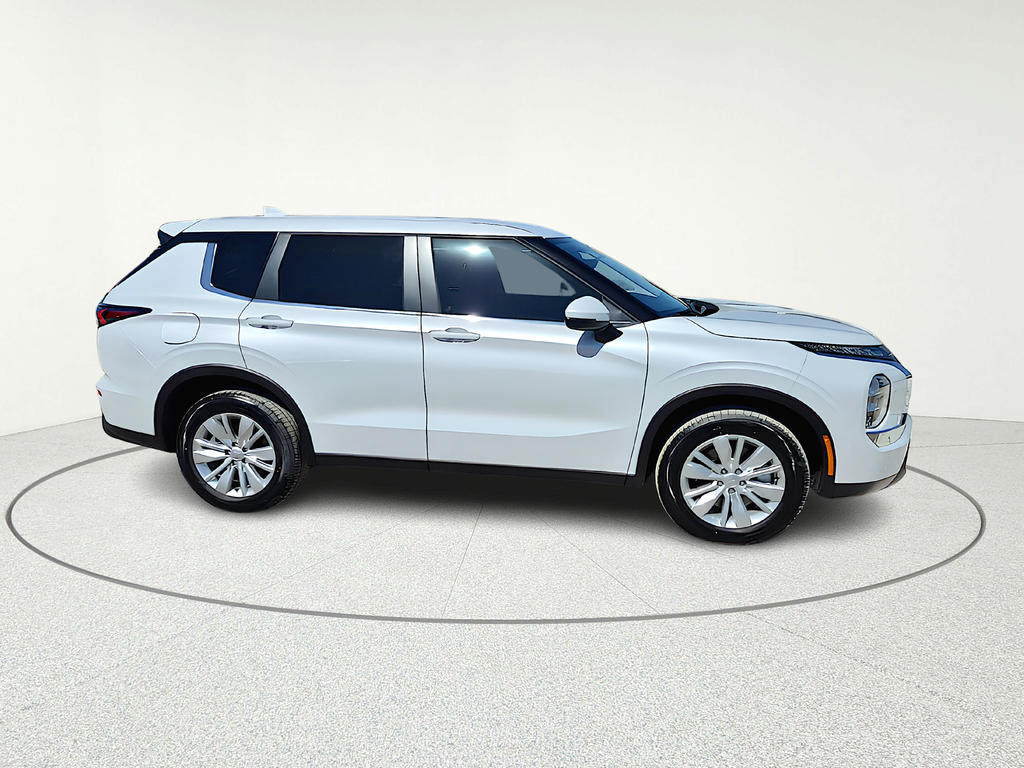 2026 Mitsubishi Outlander ES White at Big Star Chrysler Jeep Dodge Ram 