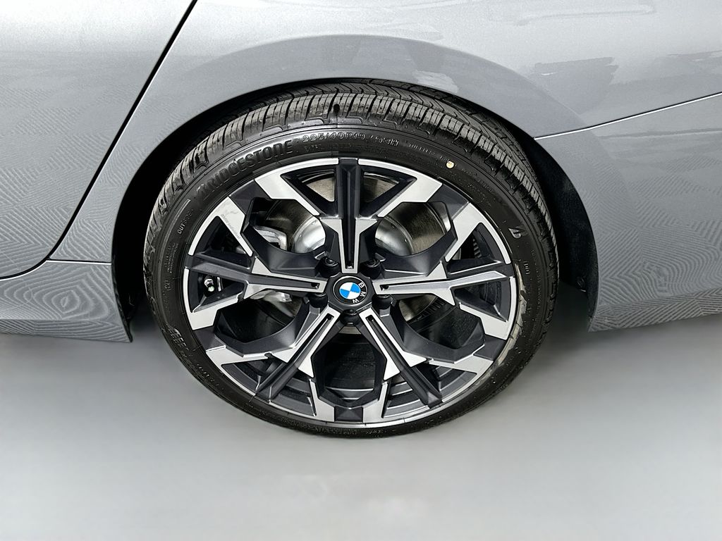 Thumbnail: 2025 BMW 3 Series - 23