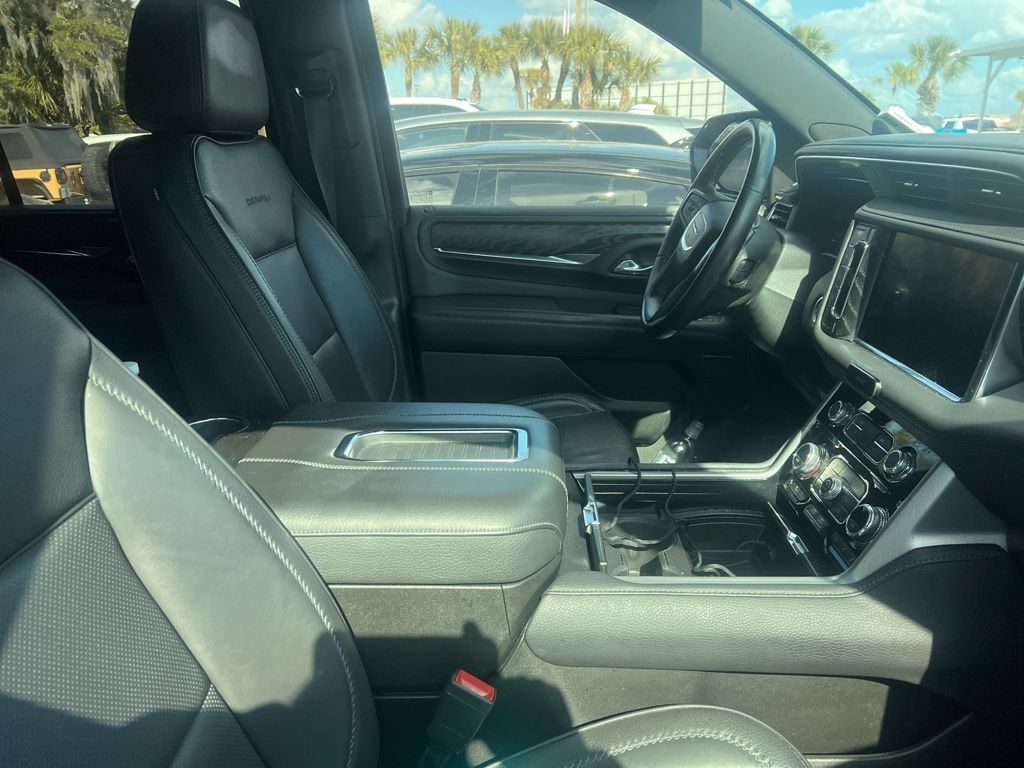 used 2023 GMC Yukon car, priced at $53,191