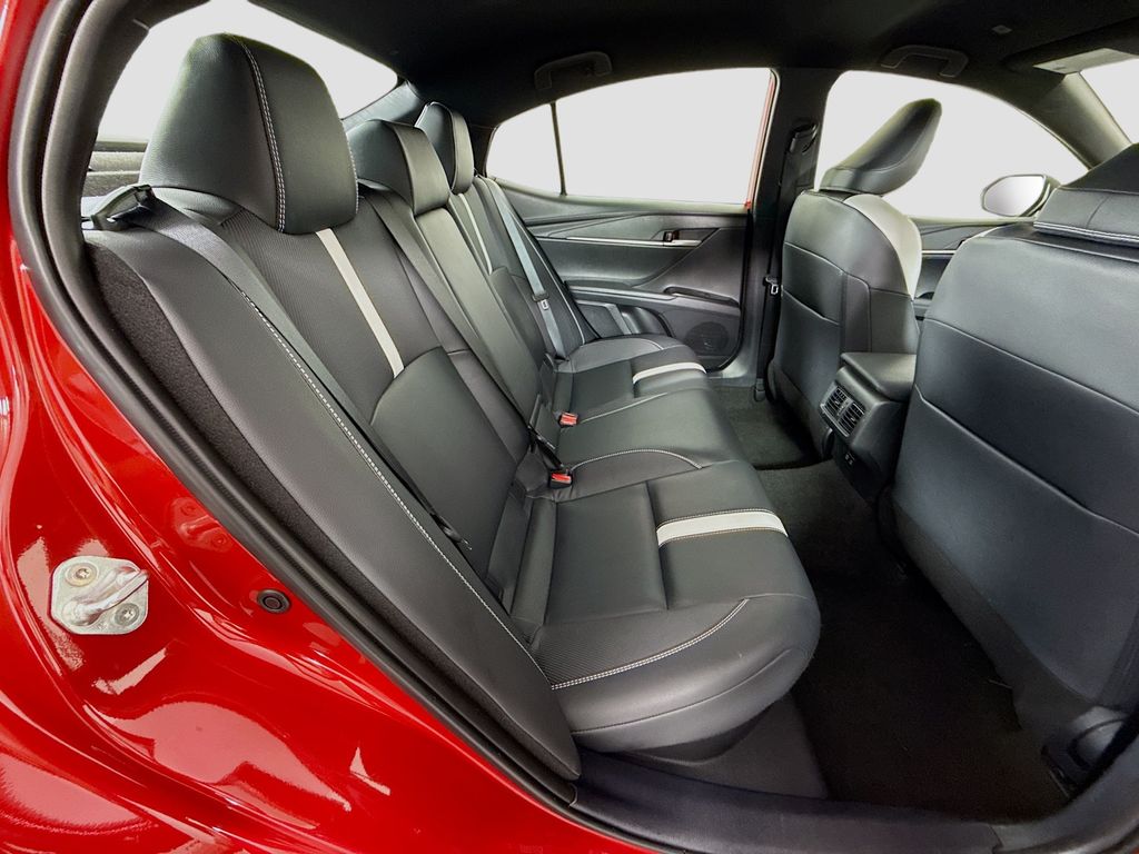 Thumbnail: 2025 Toyota Camry - 22