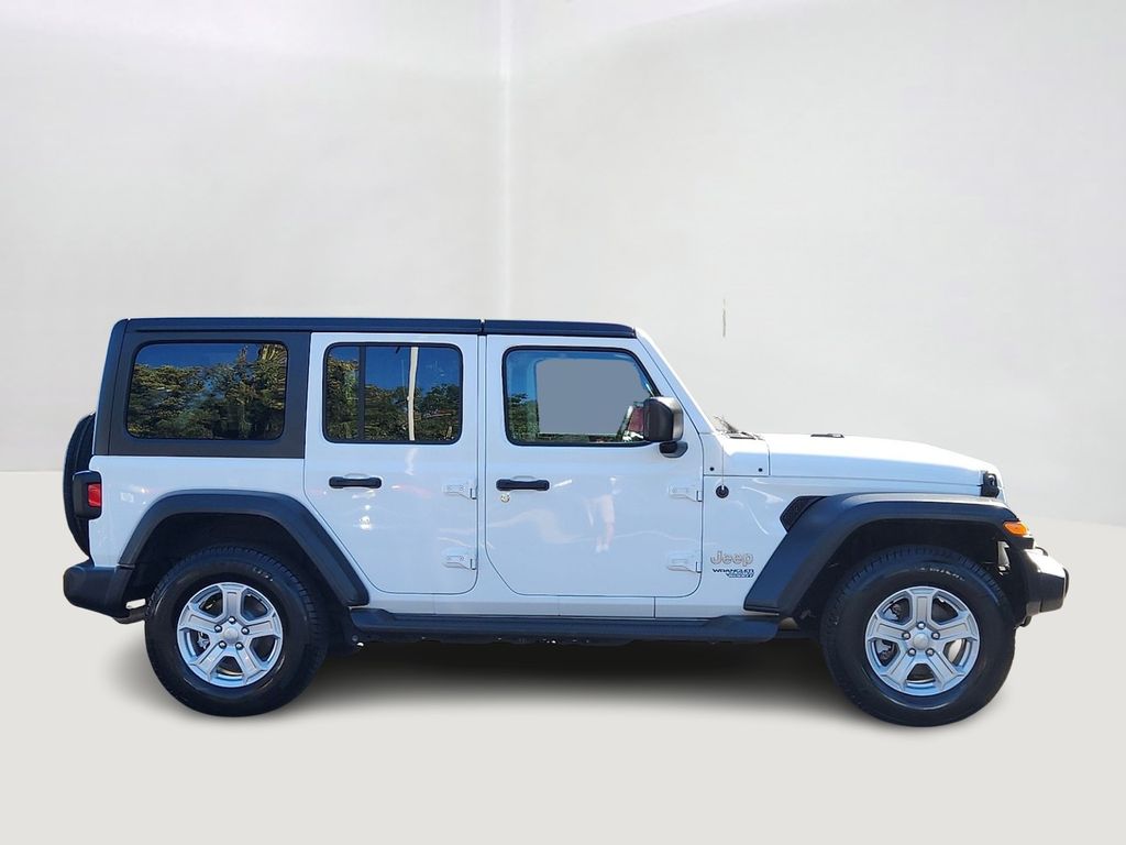 Thumbnail: 2019 Jeep Wrangler - 4