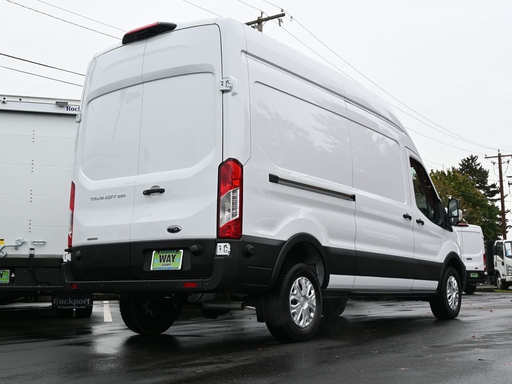 2024 Ford Transit 250