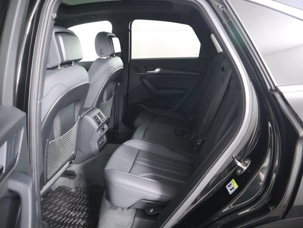 Thumbnail: 2021 Audi Q5 - 22