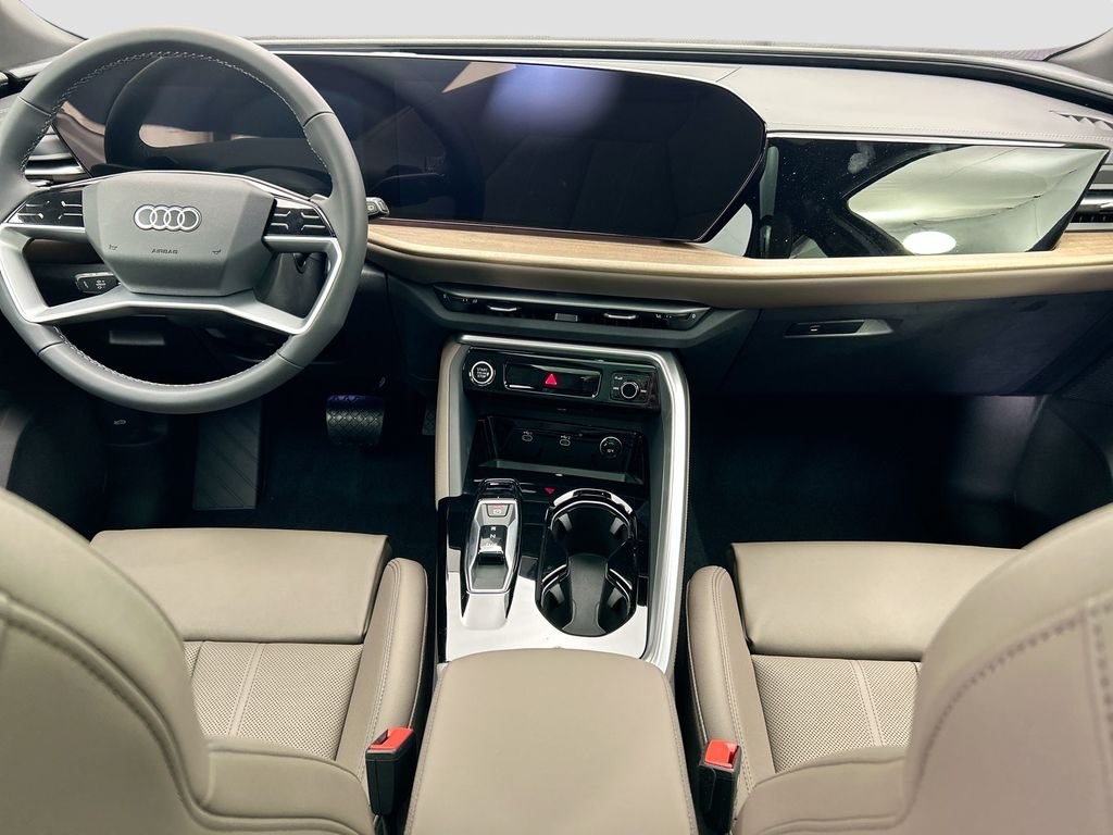 Thumbnail: 2025 Audi Q5 - 14