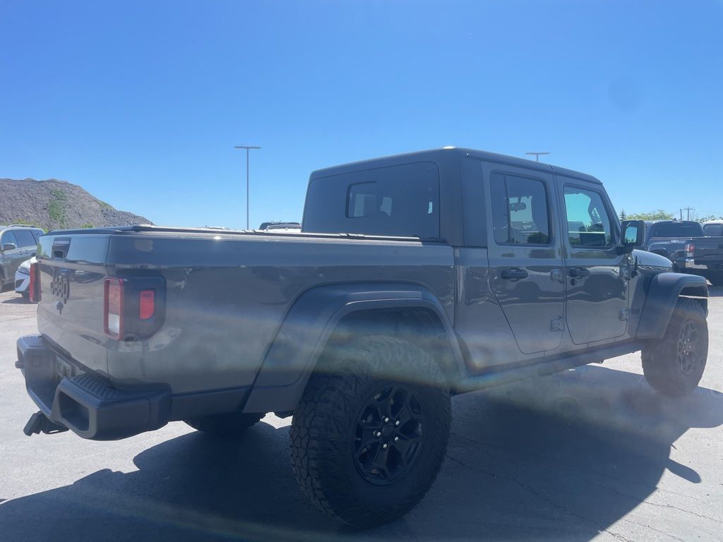 Used 2020 Gray Jeep Sport image 8