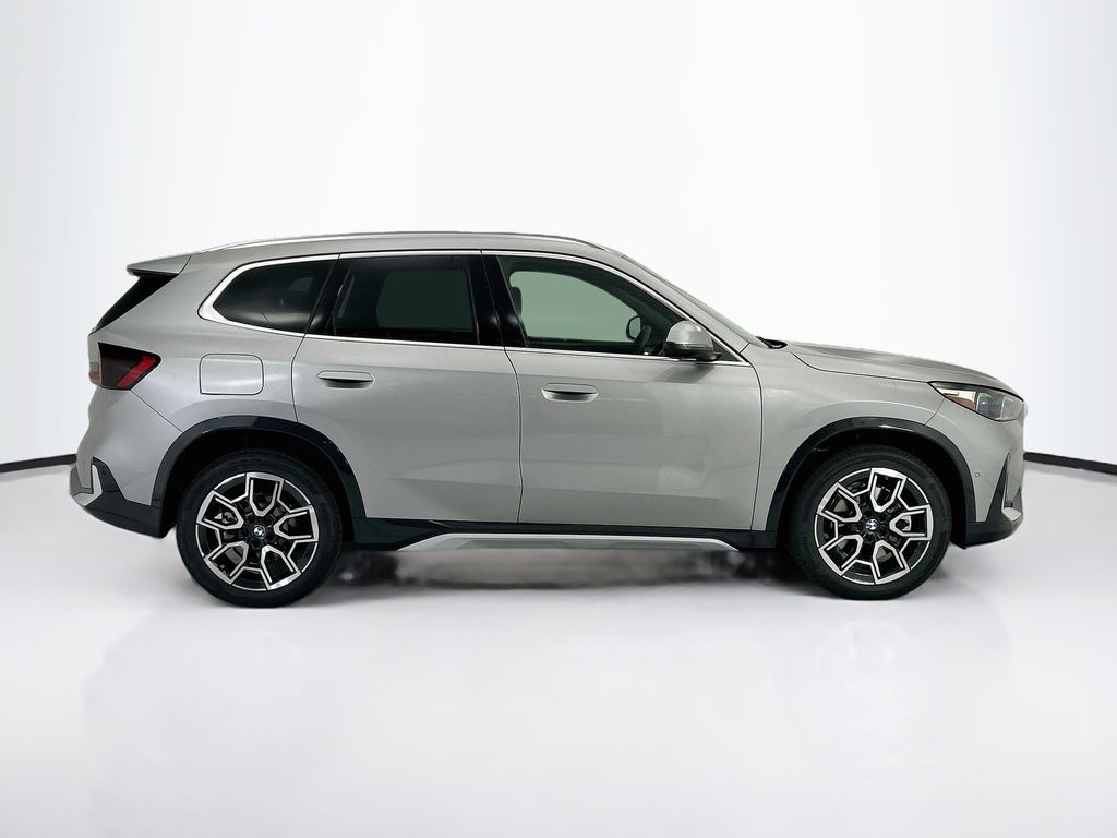 Thumbnail: 2026 BMW X1 - 4