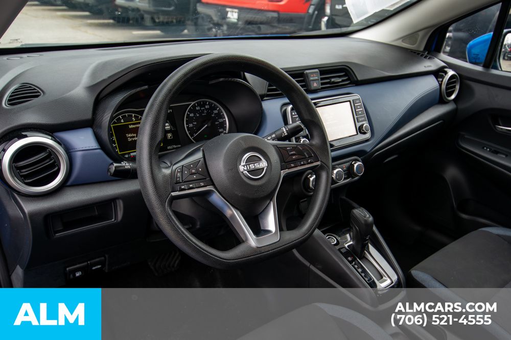 2023 Nissan Versa 1.6 SV photo 13