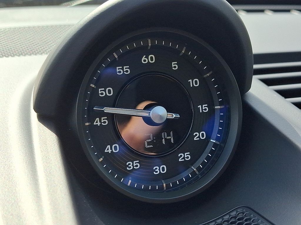 Thumbnail: 2026 Porsche 911 - 21