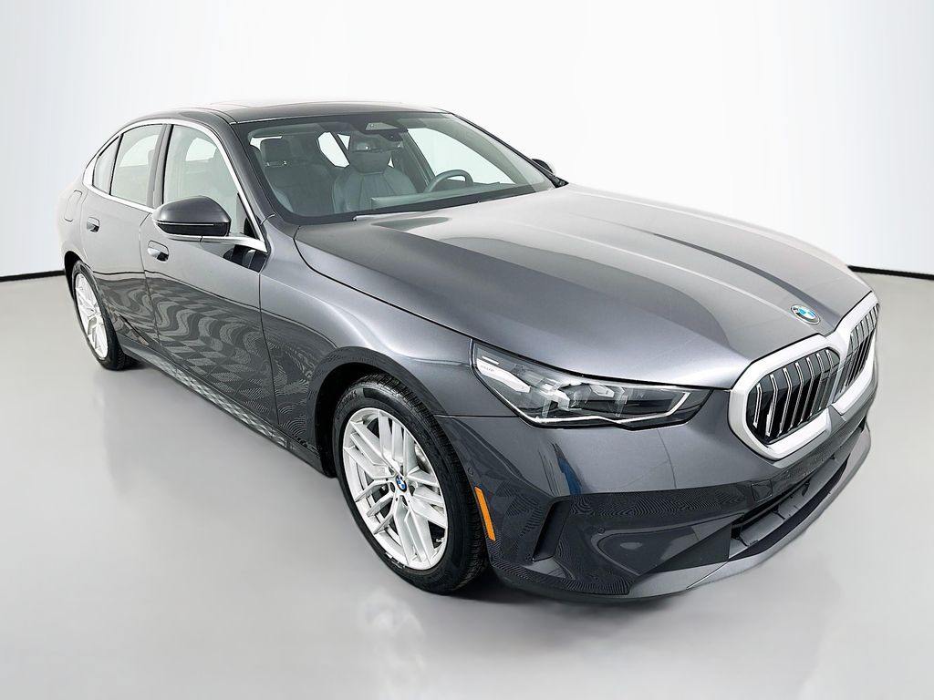 Thumbnail: 2025 BMW 5 Series - 3