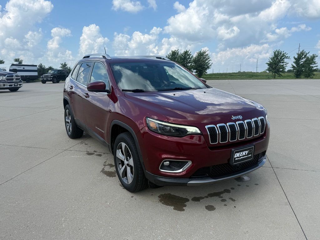 Velvet Red Pearlcoat 2020 Jeep Cherokee SUV / Crossover Four-Wheel Drive 9-Speed Automatic