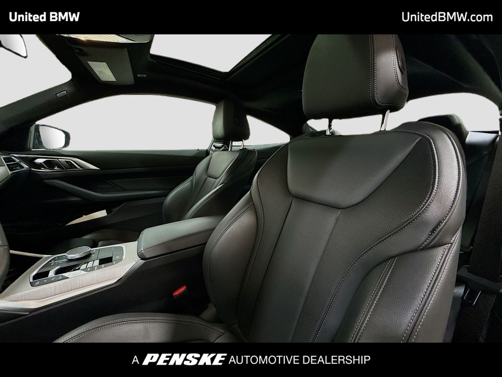 Thumbnail: 2025 BMW 4 Series - 5