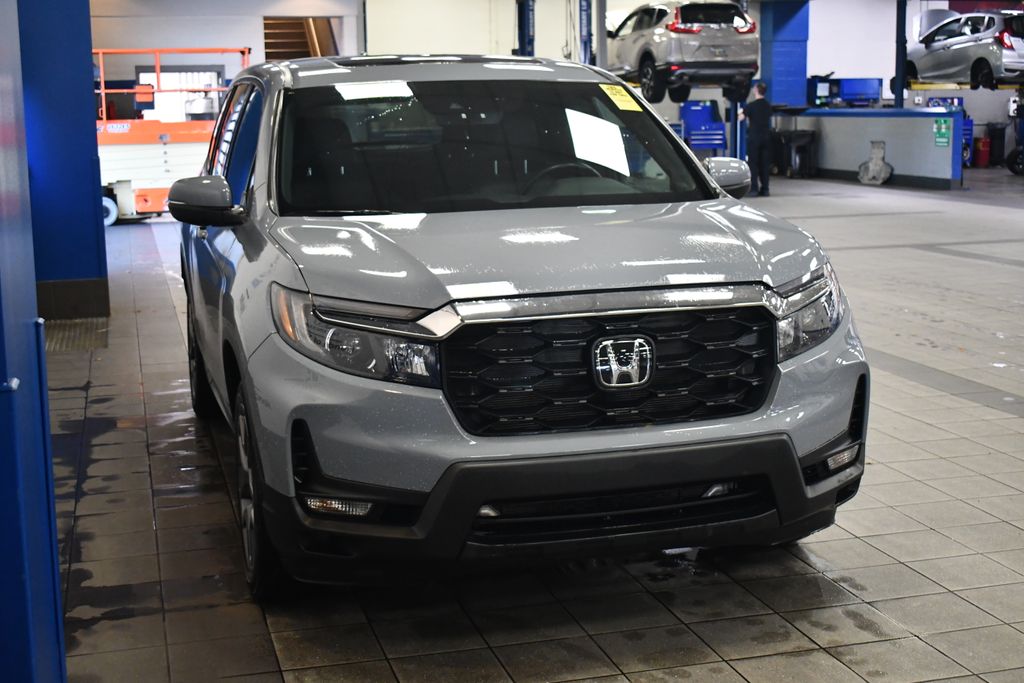 Thumbnail: 2023 Honda Passport - 3