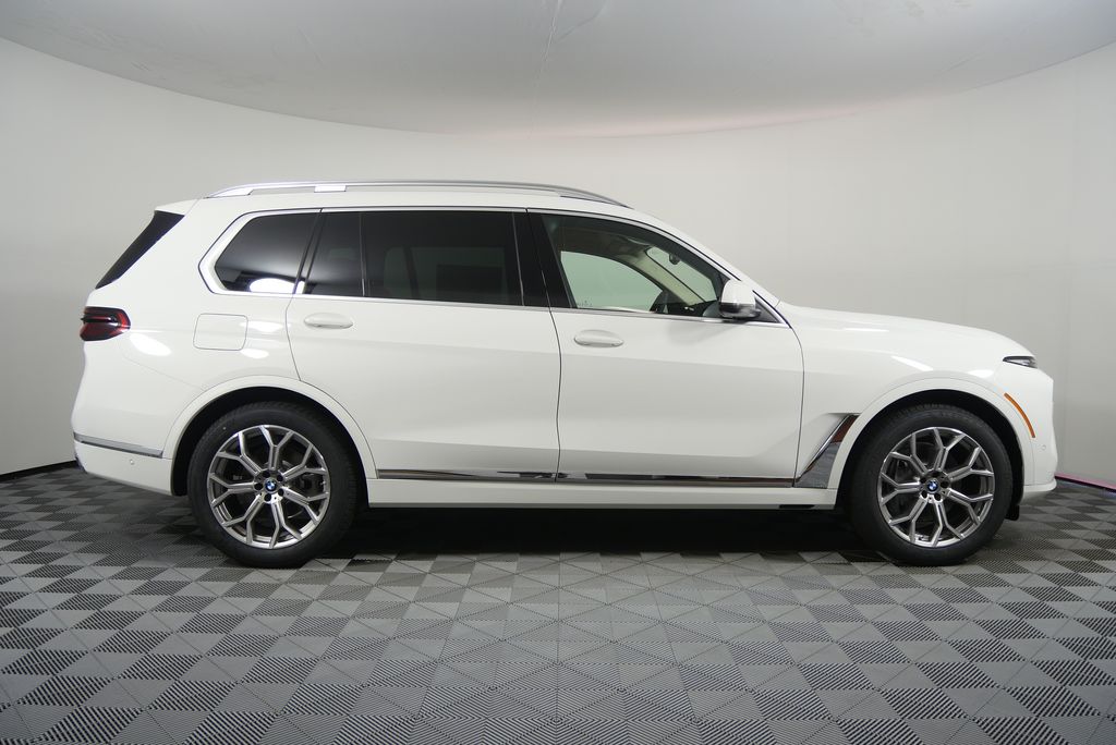 Thumbnail: 2026 BMW X7 - 2