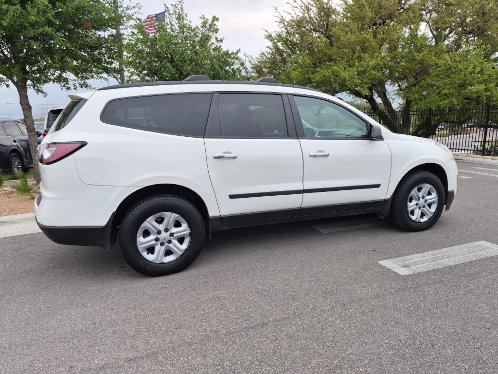 Used Car 2015 Chevrolet Traverse  Ls For Sale Under $10,000 In Austin, Texas