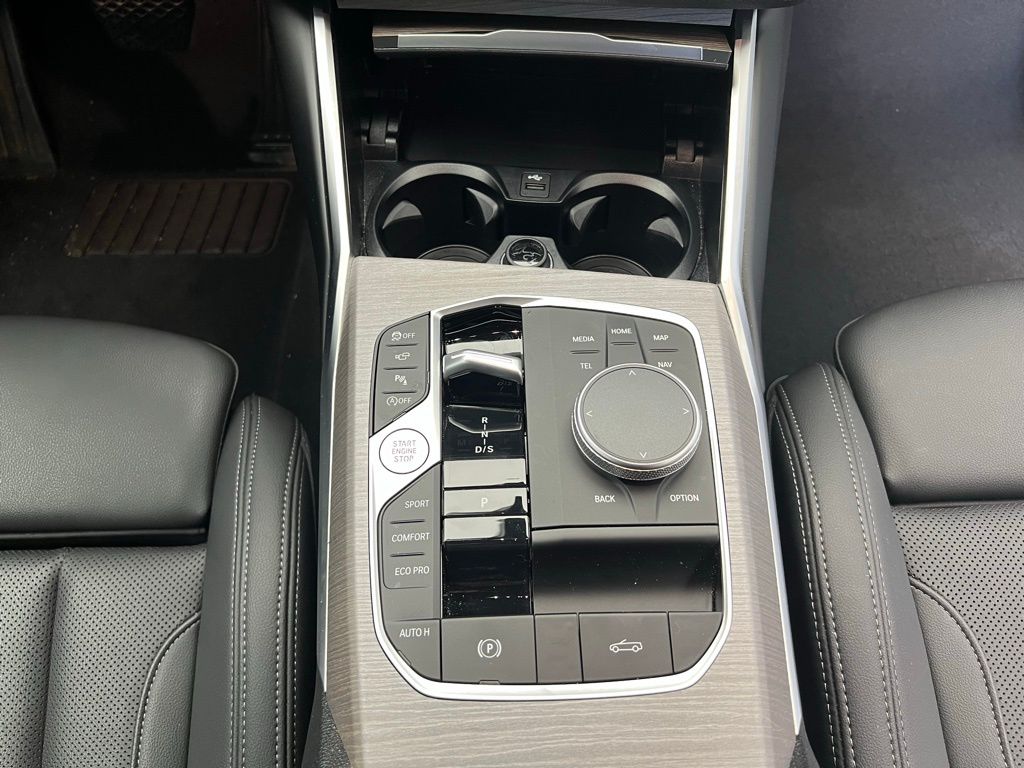 Thumbnail: 2026 BMW 4 Series - 17