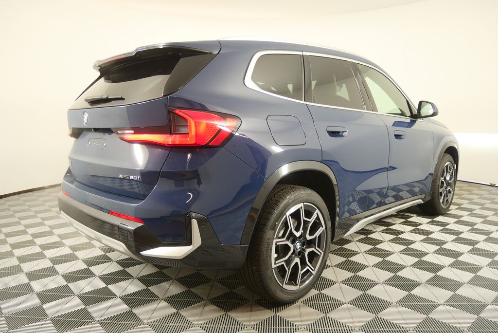 Thumbnail: 2026 BMW X1 - 3