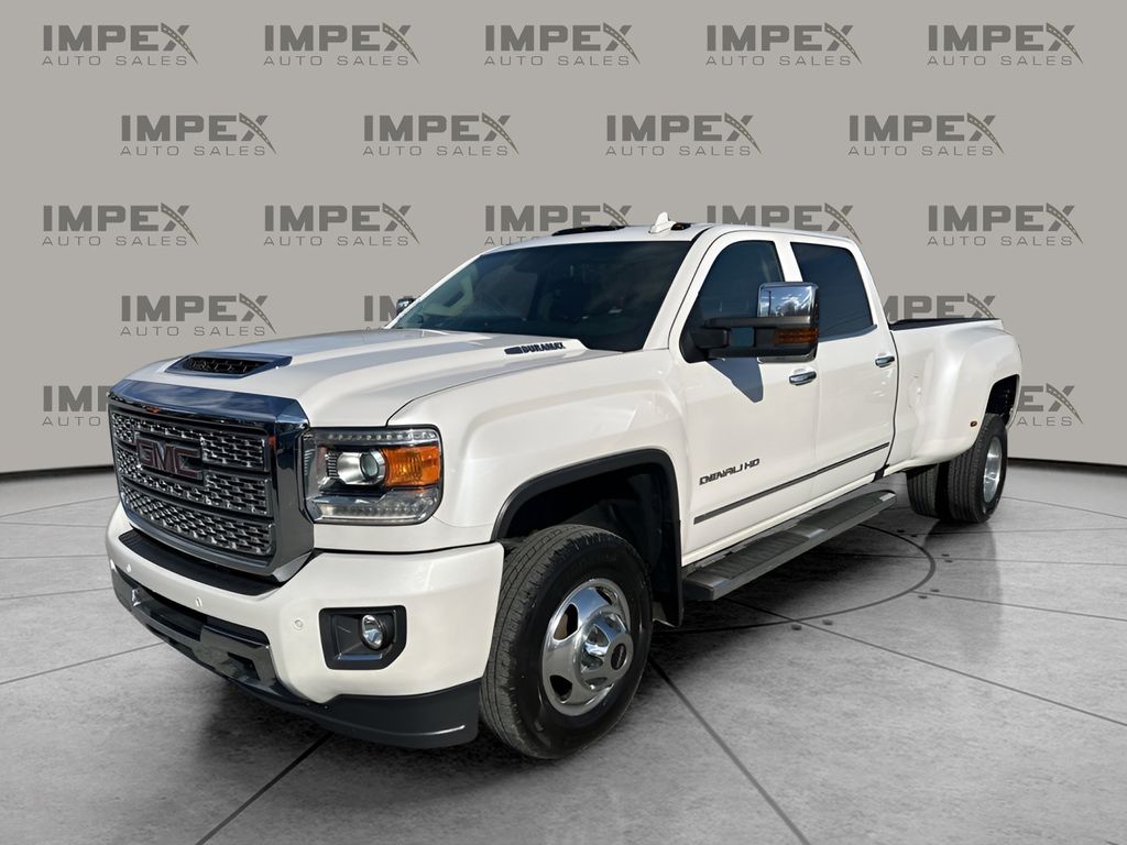 2019 GMC Sierra 3500HD Denali's photo