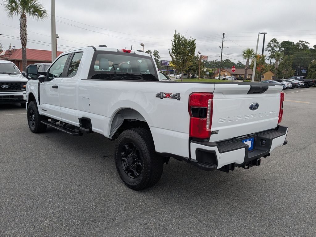 2025 Ford F-350 Super Duty XL
