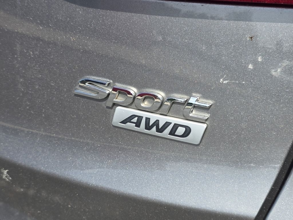 Used 2018 Gray Hyundai  image 16