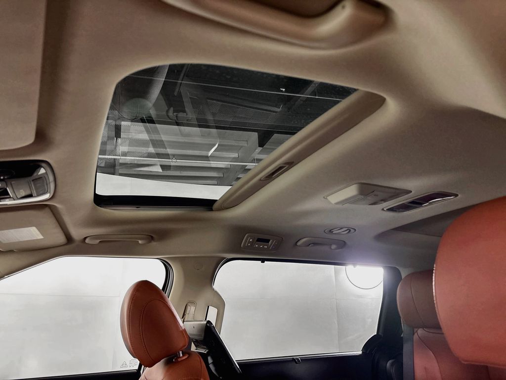2024 Kia Carnival SX Prestige
