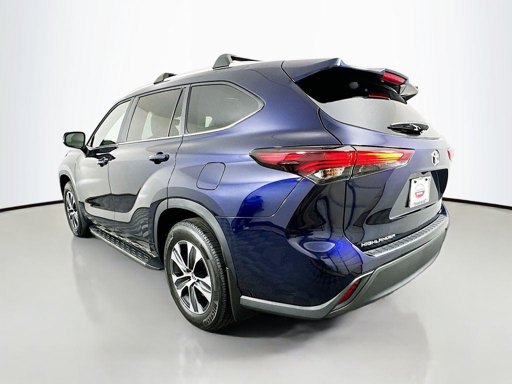 2025 Toyota Highlander XLE 7