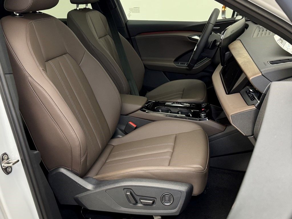 2025 Audi e-tron Premium 19