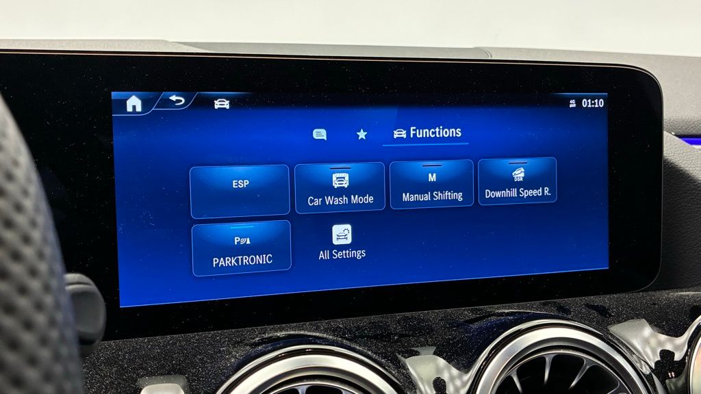 Thumbnail: 2025 Mercedes-Benz GLA - 22