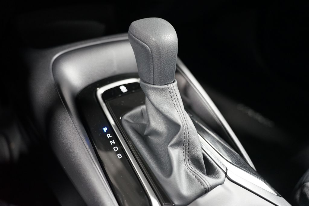 2025 Toyota Corolla LE 21