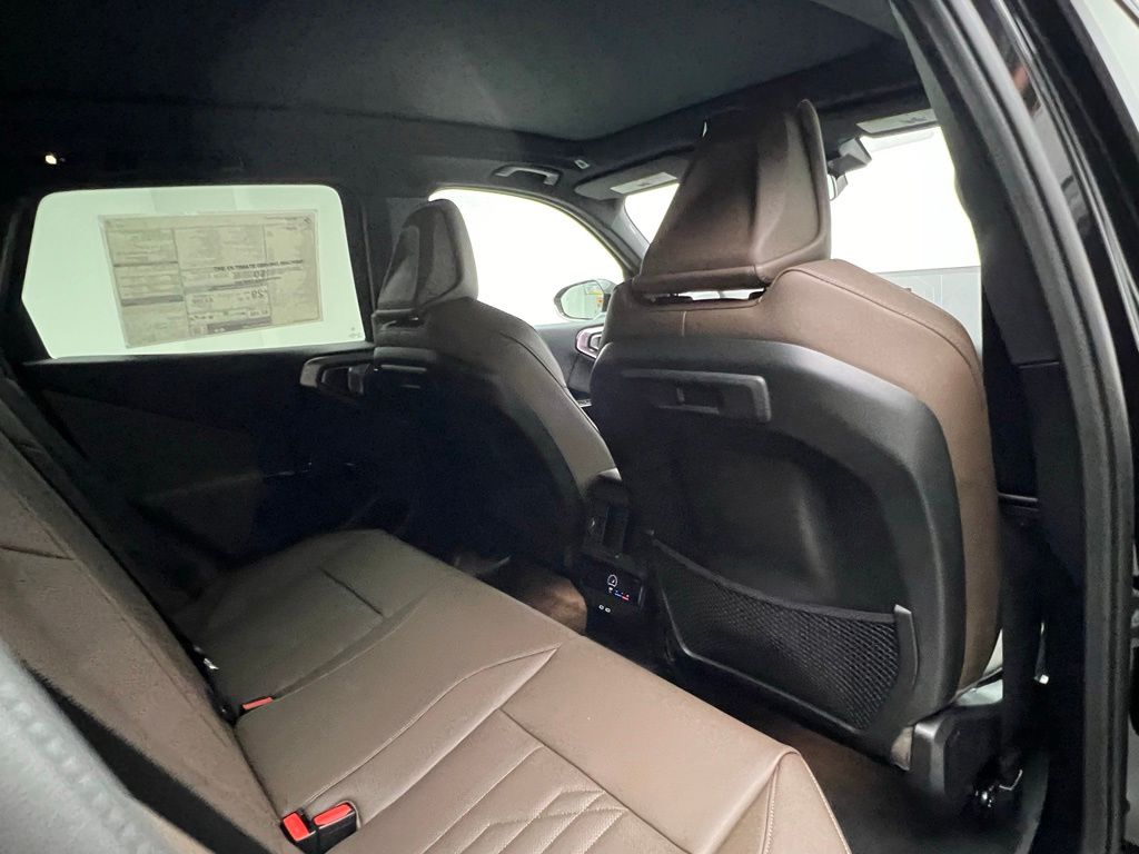 Thumbnail: 2026 BMW X3 - 8