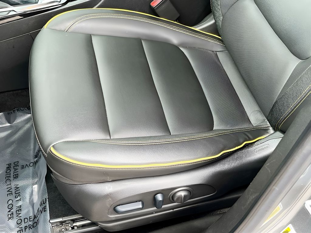 Used 2024 Gray Chevrolet ACTIV image 18