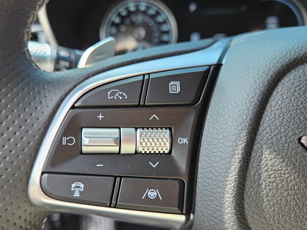 New 2026 Silver Genesis 2.5T Prestige image 28