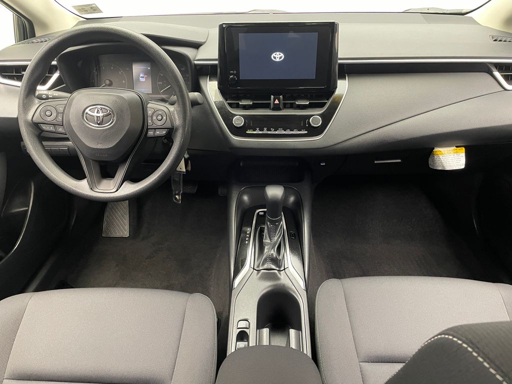 2023 Toyota Corolla LE 18