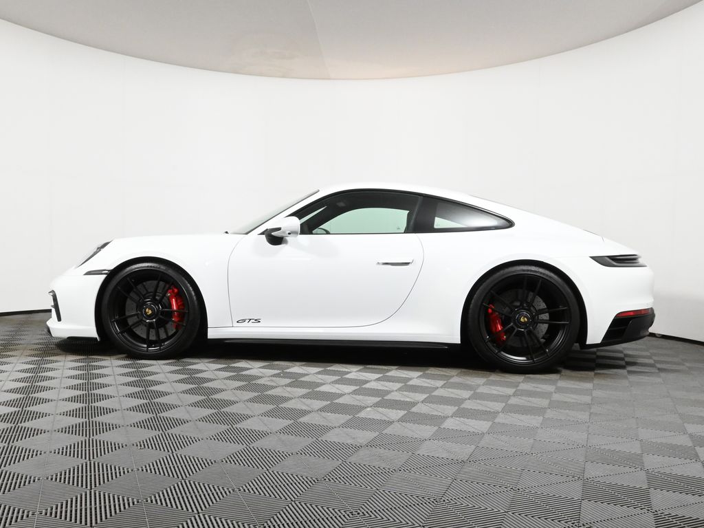 Thumbnail: 2022 Porsche 911 - 2