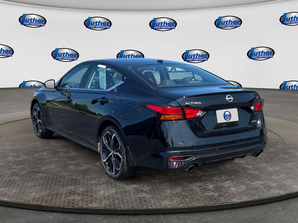 2024 Nissan Altima 2.5 SR Black at Bob Ruth Ford