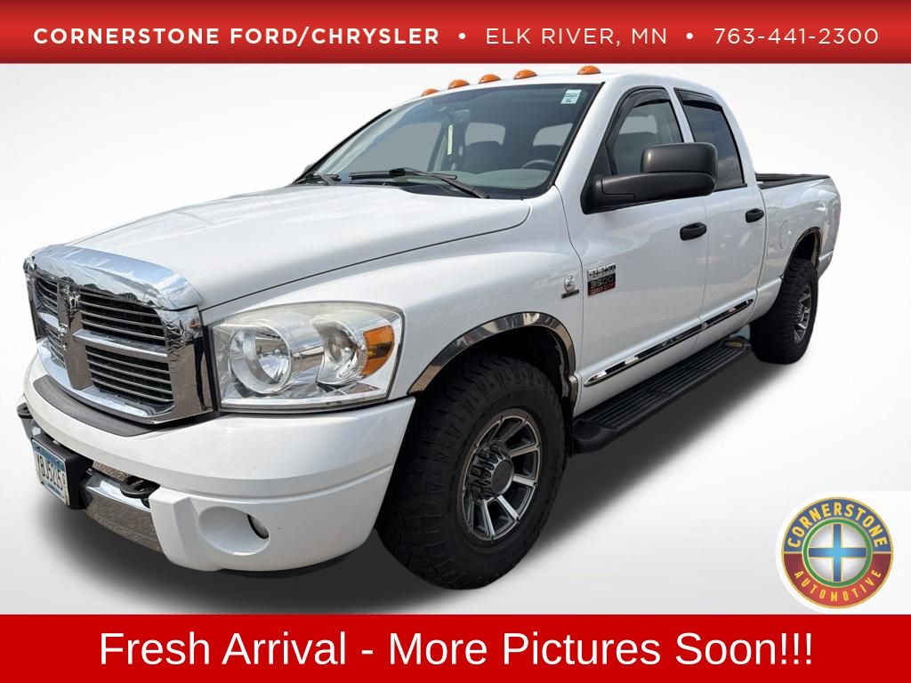 Bright White 2007 Dodge RAM 3500 Pickup Truck 4X2 6-Speed Automatic