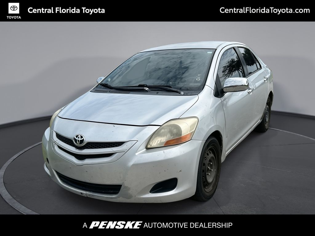 Silver Streak Mica 2007 Toyota Yaris Sedan Front-Wheel Drive 
