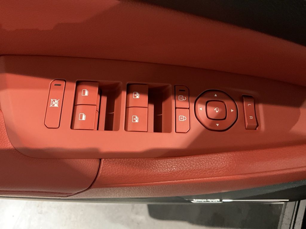 New 2026 Black Kia SX-Prestige image 10